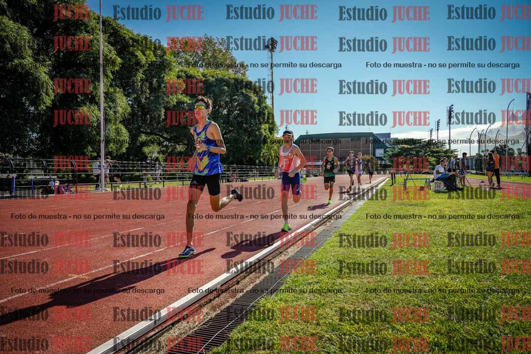 Fotos de los 2400 m de varones