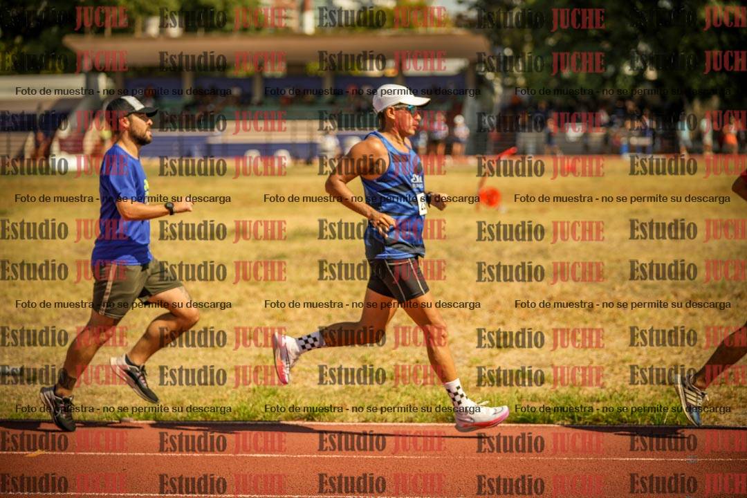 Fotos de los 3000 m llanos de varones
