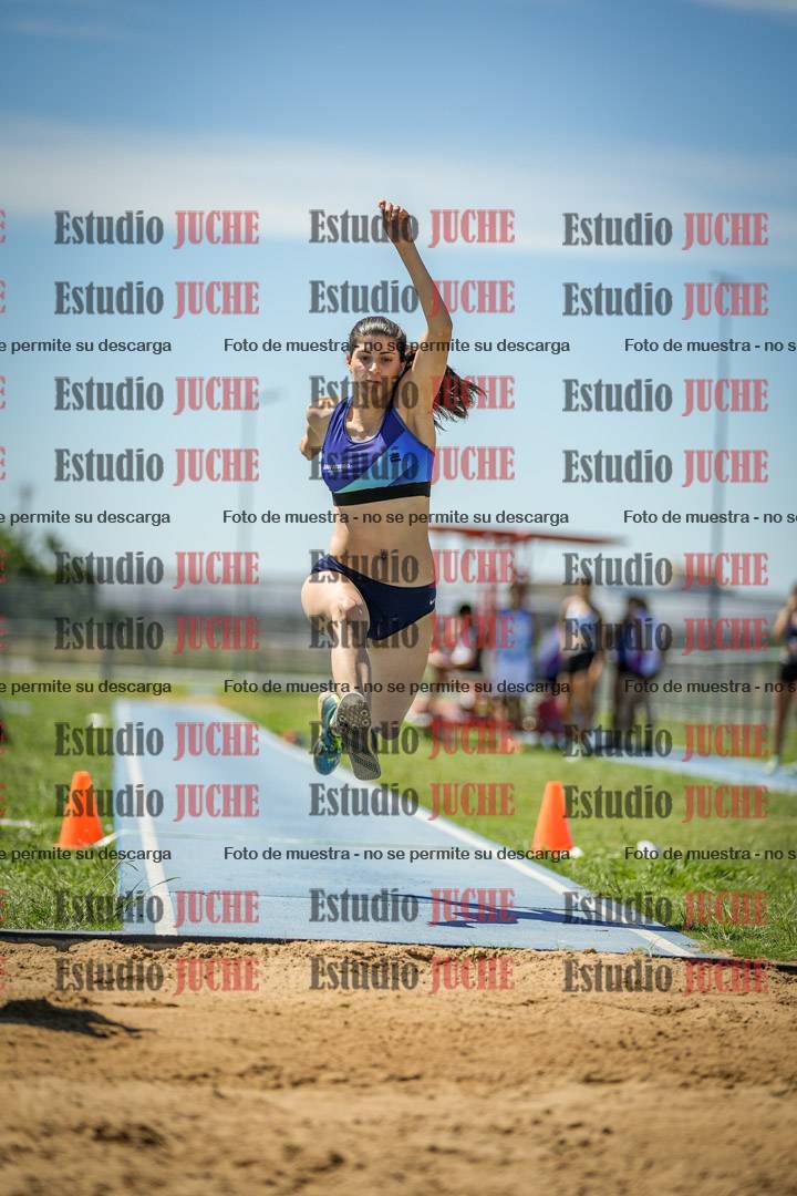 Fotos del salto triple de varones y mujeres - todas las tablas