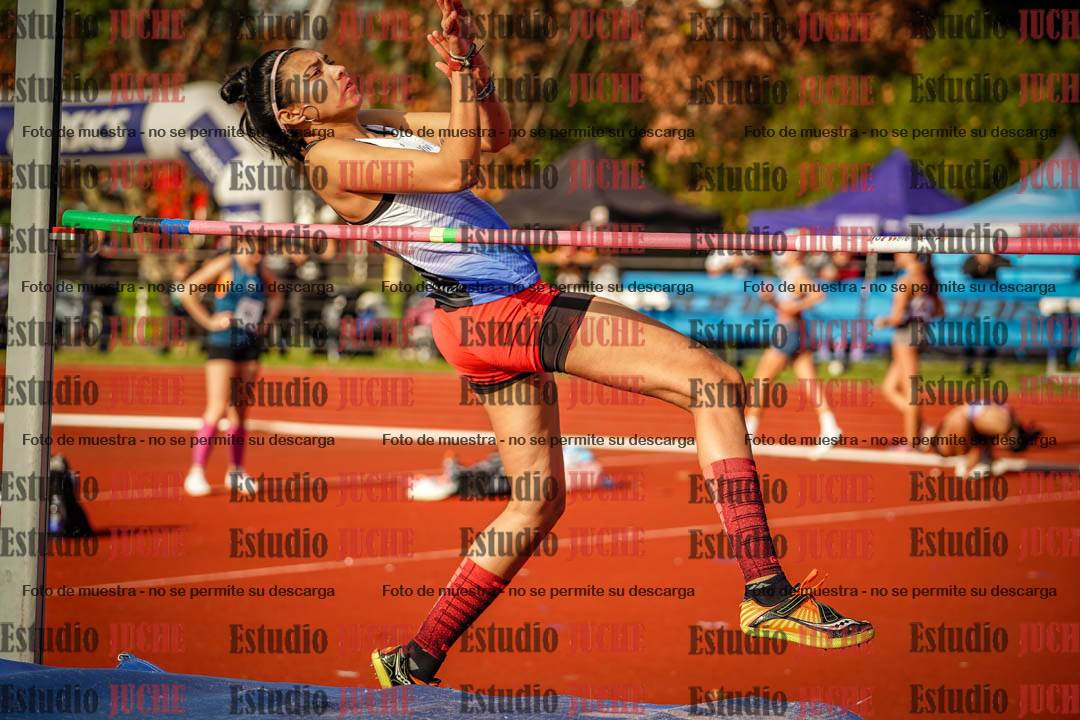 Fotos del salto en alto de mujeres