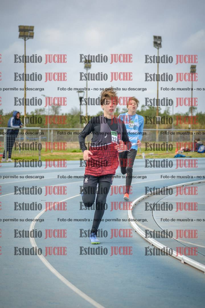 Fotos de los 600 m llanos de varones