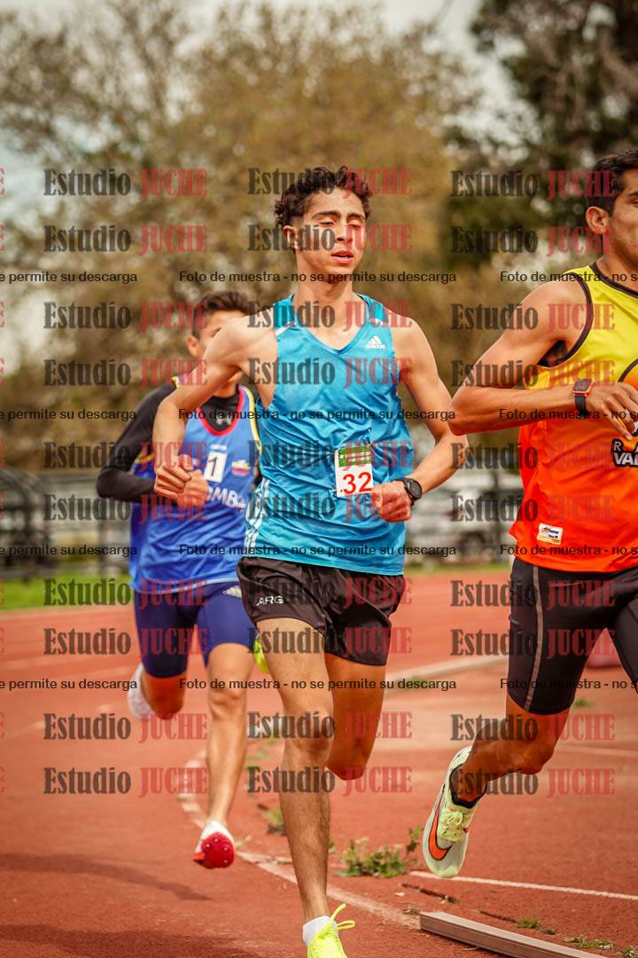 Fotos de los 1500 m llanos de varones