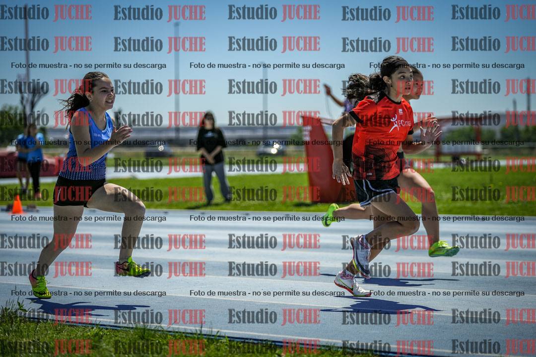 Fotos de los 80 m llanos de mujeres