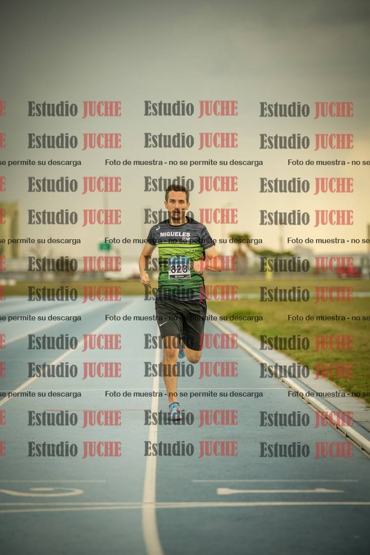 Fotos de los 600 m llanos de varones