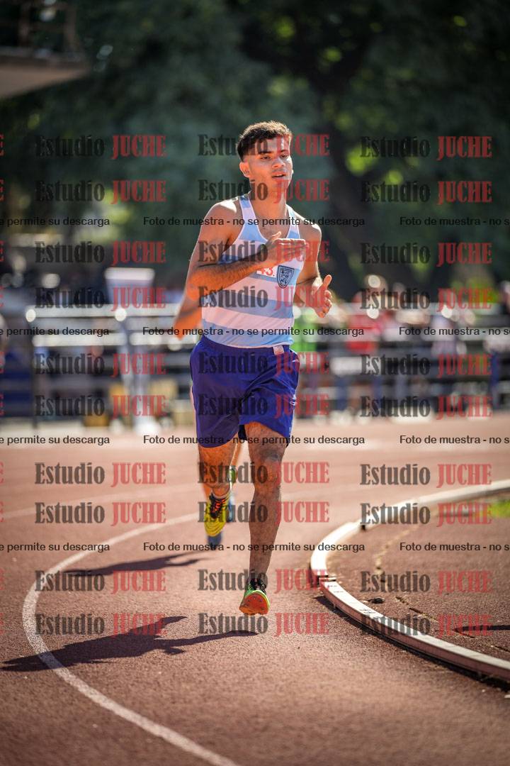 Fotos de los 800 m llanos de varones