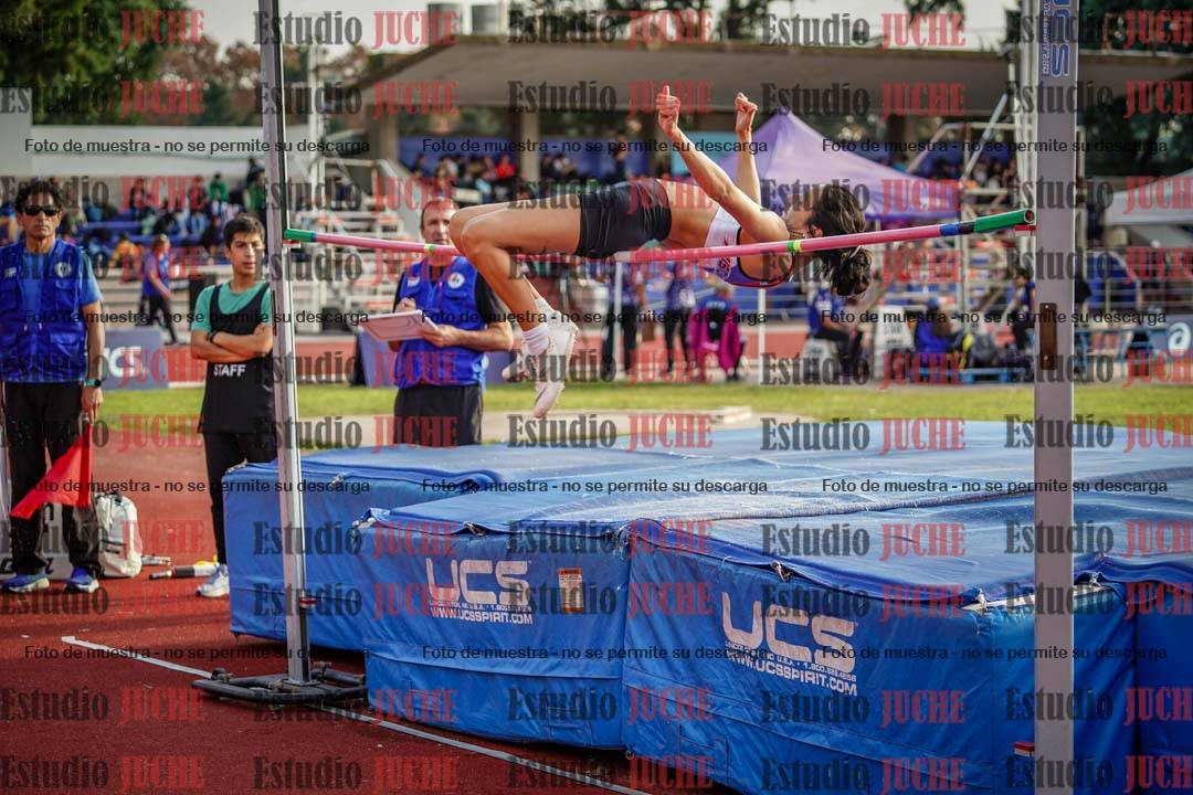 Fotos del salto en alto de mujeres