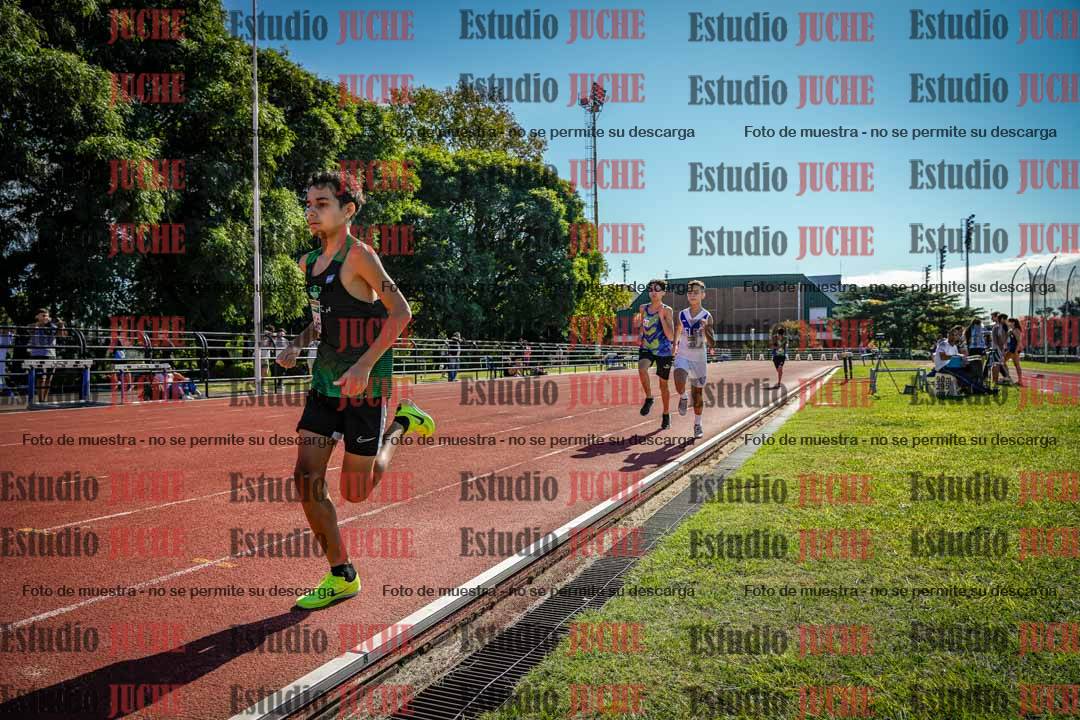 Fotos de los 2400 m de varones