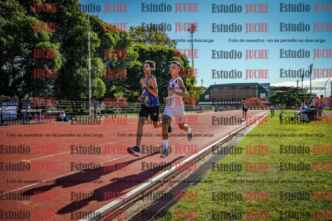 Fotos de los 2400 m de varones