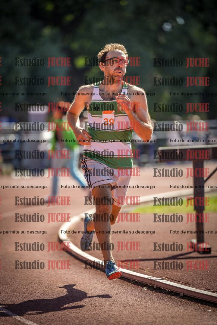 Fotos de los 800 m llanos de varones