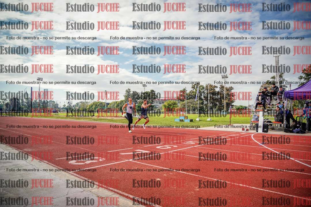 Fotos de los 400 m con vallas de varones