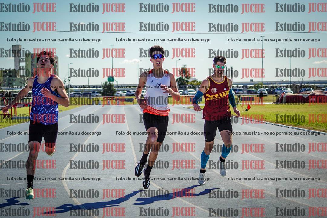 Fotos de los 200 m llanos de varones
