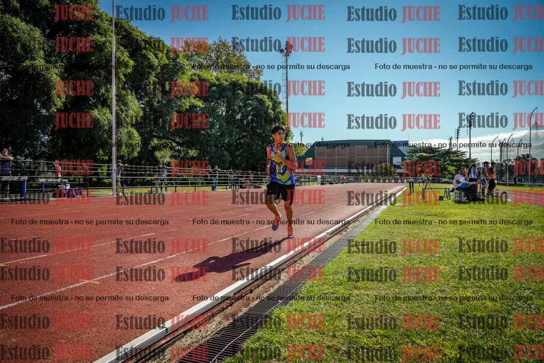 Fotos de los 2400 m de varones