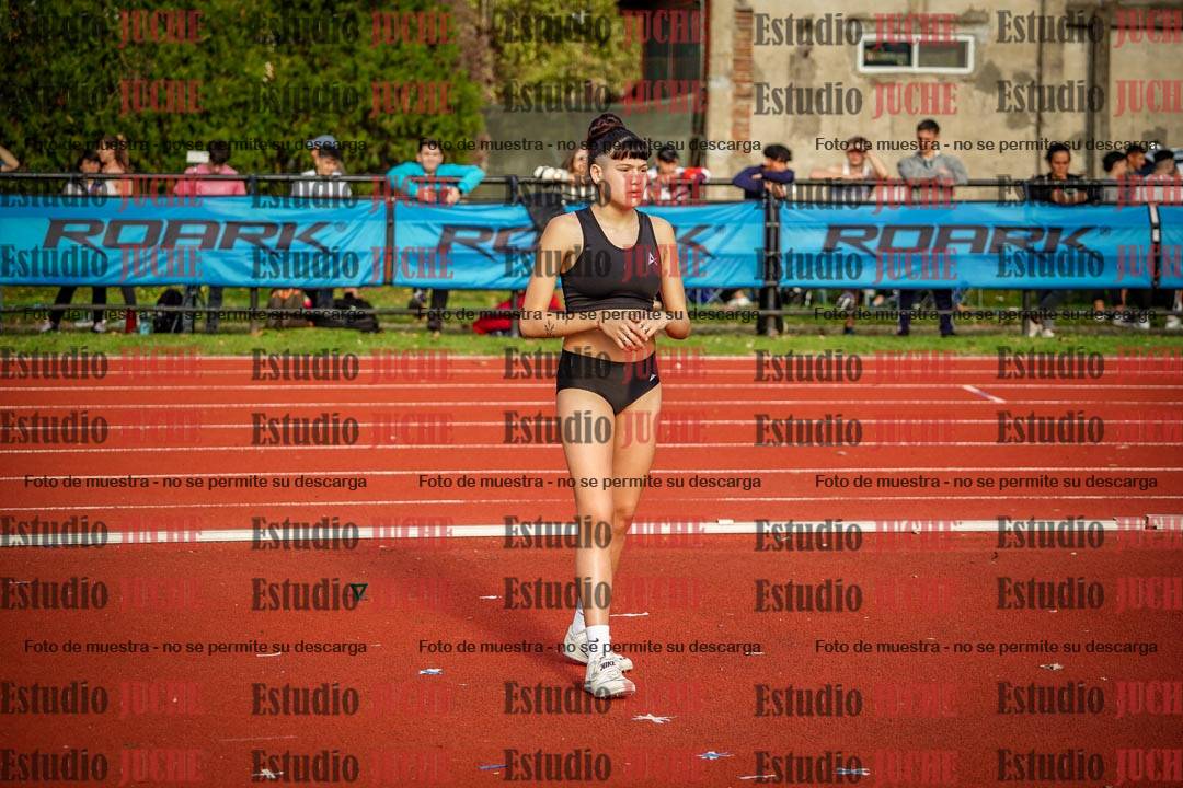Fotos del salto en alto de mujeres