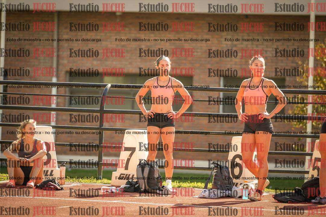 Fotos de los 100 m con vallas de mujeres