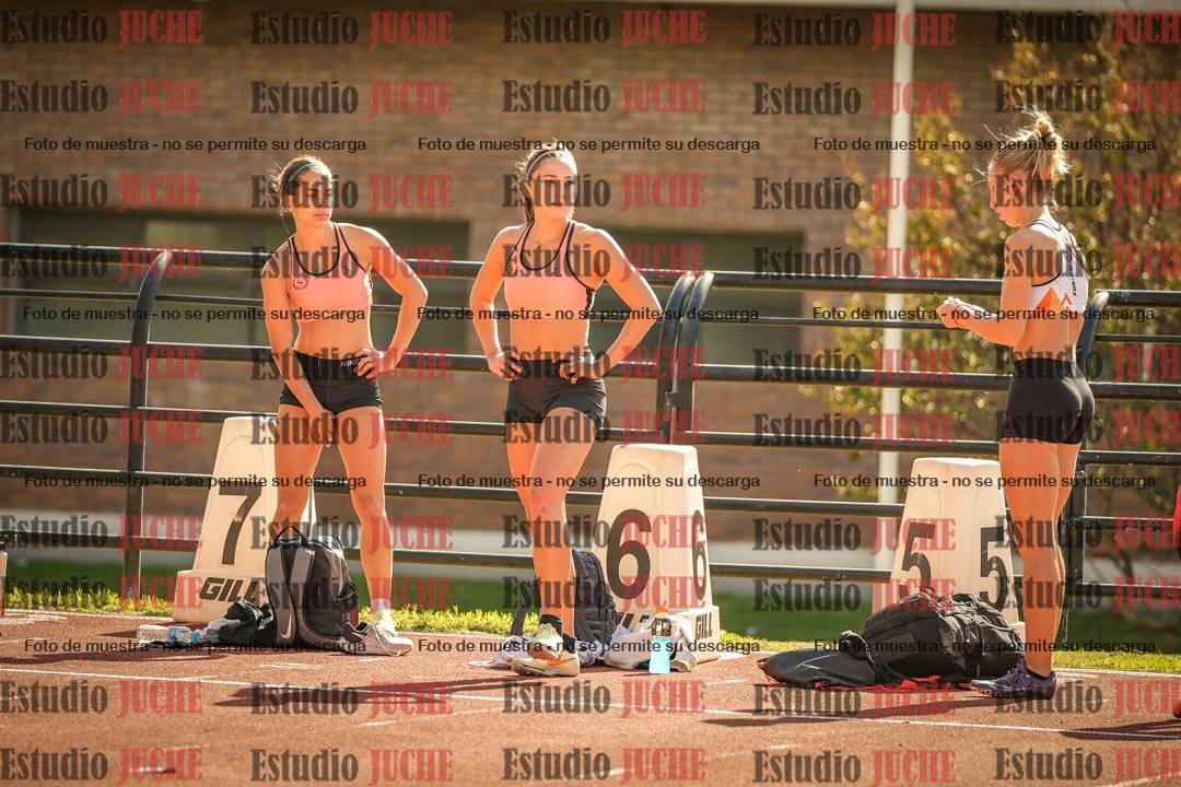 Fotos de los 100 m con vallas de mujeres