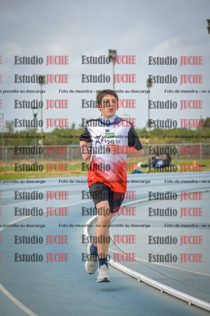 Fotos de los 600 m llanos de varones