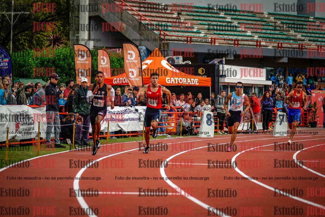 Fotos de los 800 m llanos de varones - FINAL