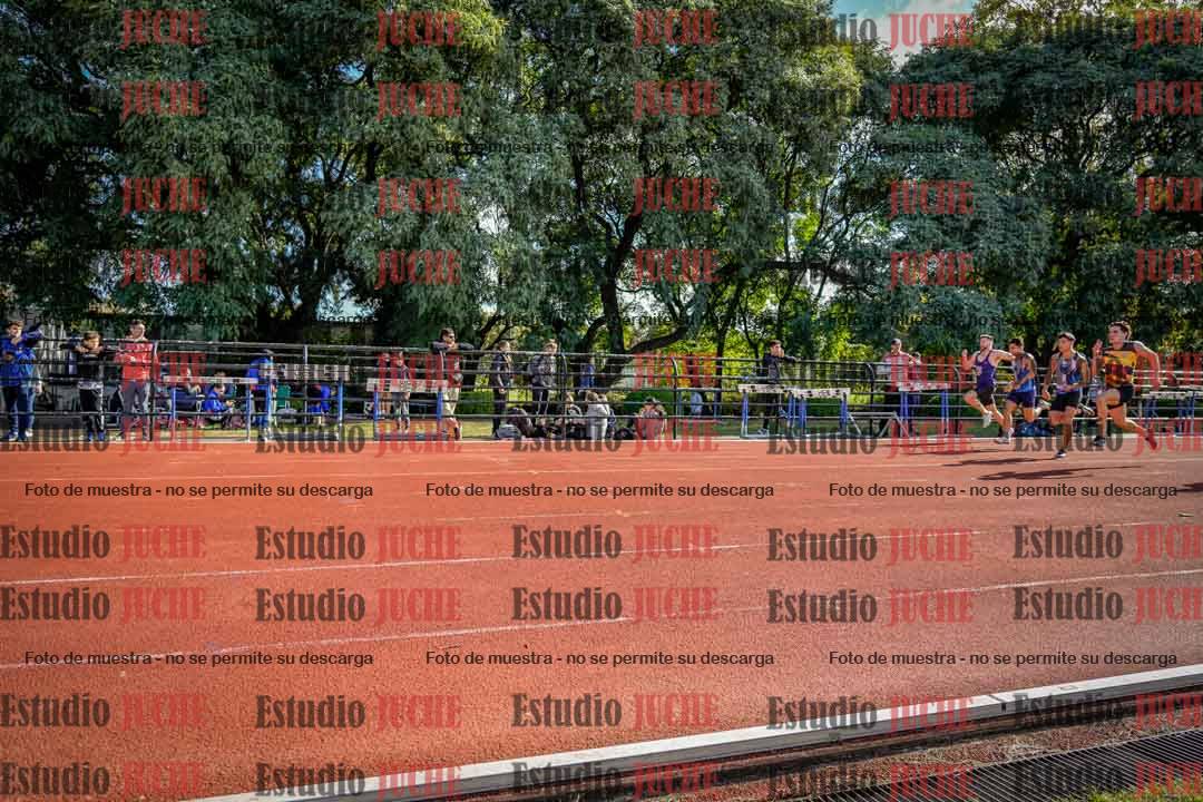 Fotos de los 100 m llanos de varones