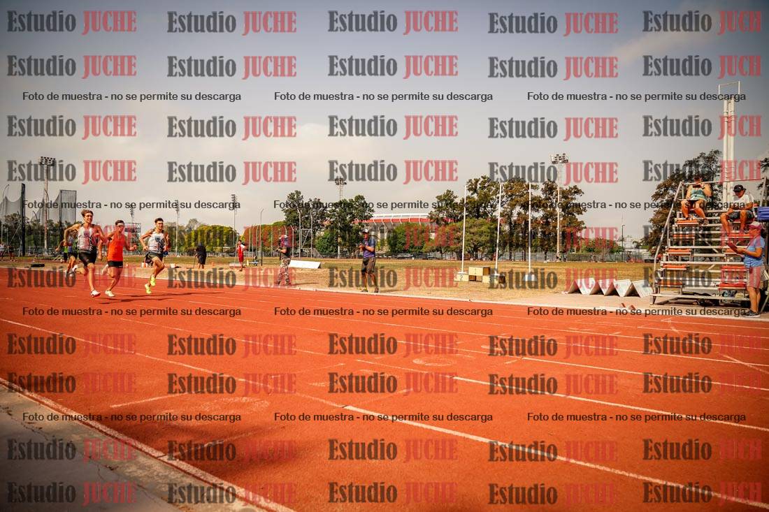 Fotos de los 400 m llanos de varones