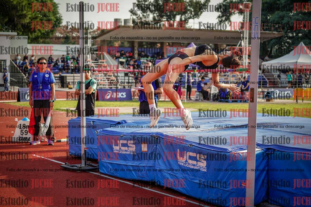 Fotos del salto en alto de mujeres