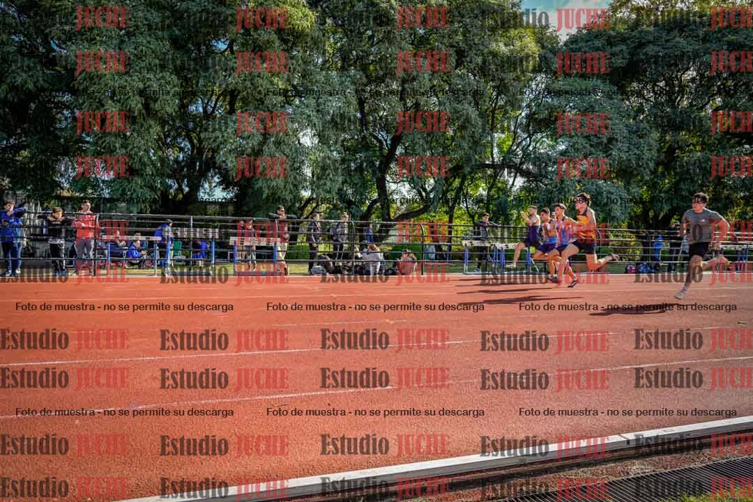 Fotos de los 100 m llanos de varones