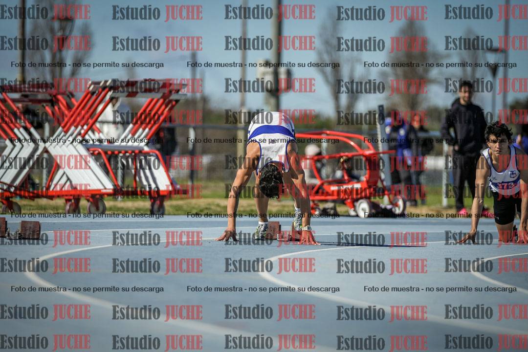 Fotos de los 200 m llanos de varones