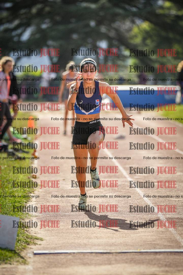 Fotos del salto en largo de mujeres - incluye U16