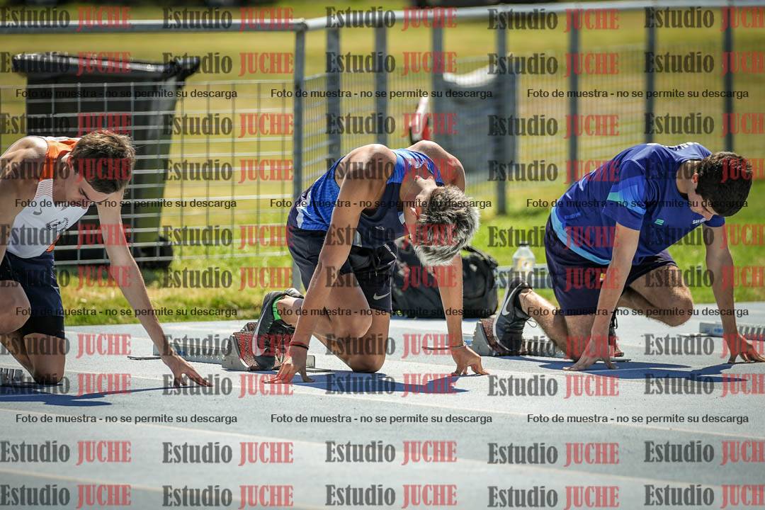 Fotos de los 110 m con vallas de varones - serie 1