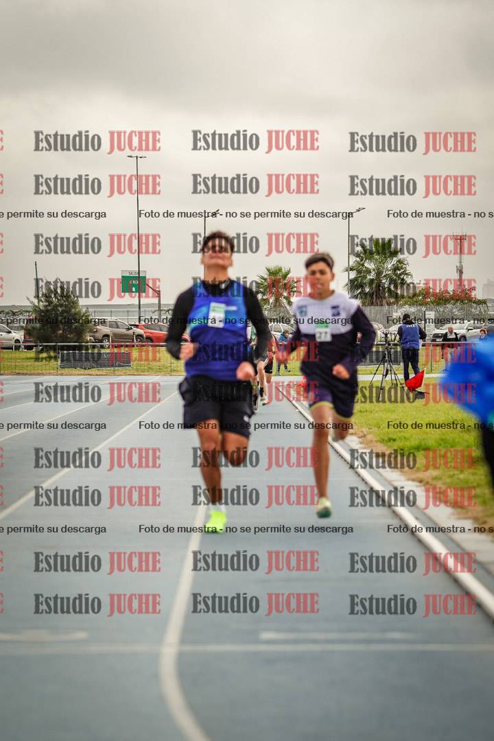 Fotos de los 600 m llanos de varones