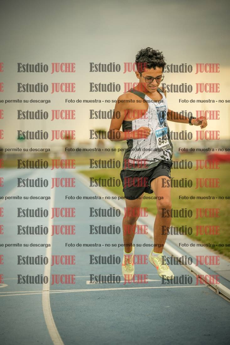 Fotos de los 600 m llanos de varones