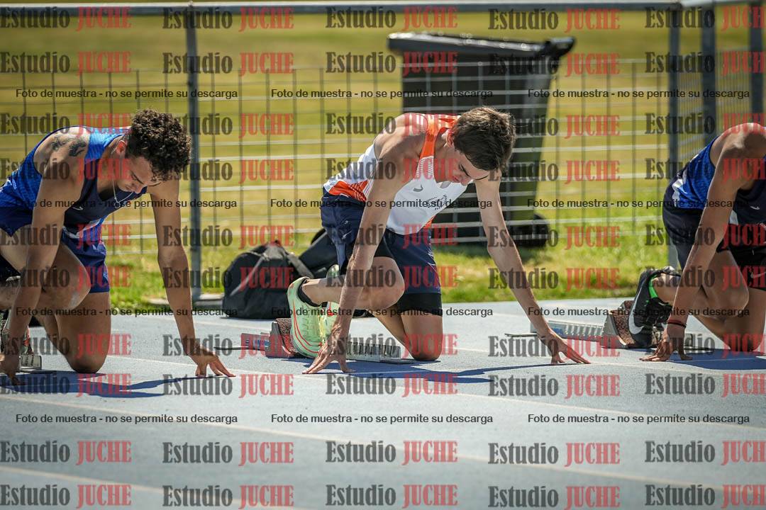 Fotos de los 110 m con vallas de varones - serie 1
