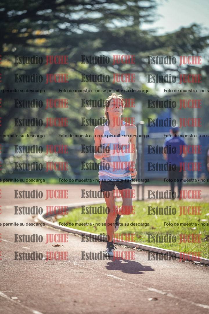 Fotos de los 2400 m llanos de varones