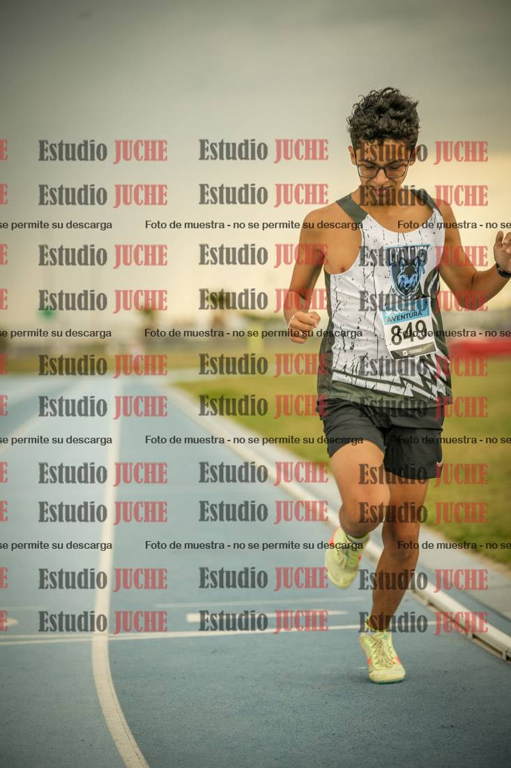 Fotos de los 600 m llanos de varones
