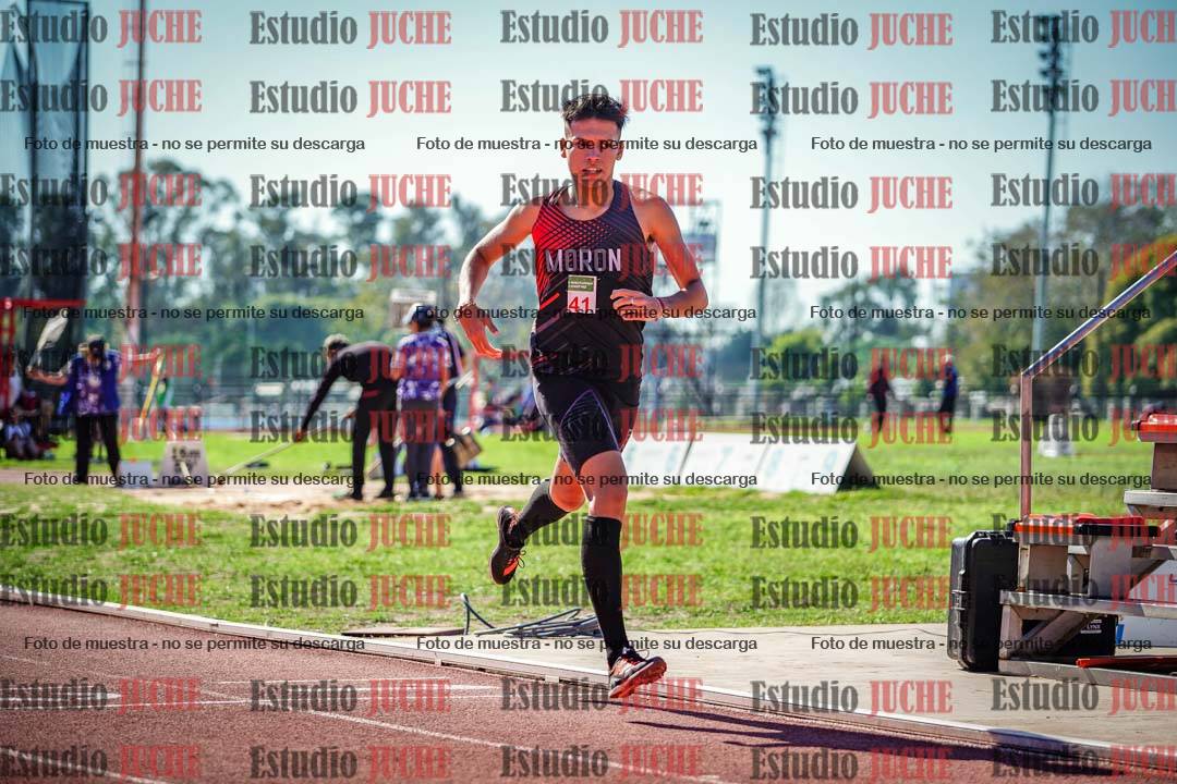 Fotos de los 800 m llanos de varones
