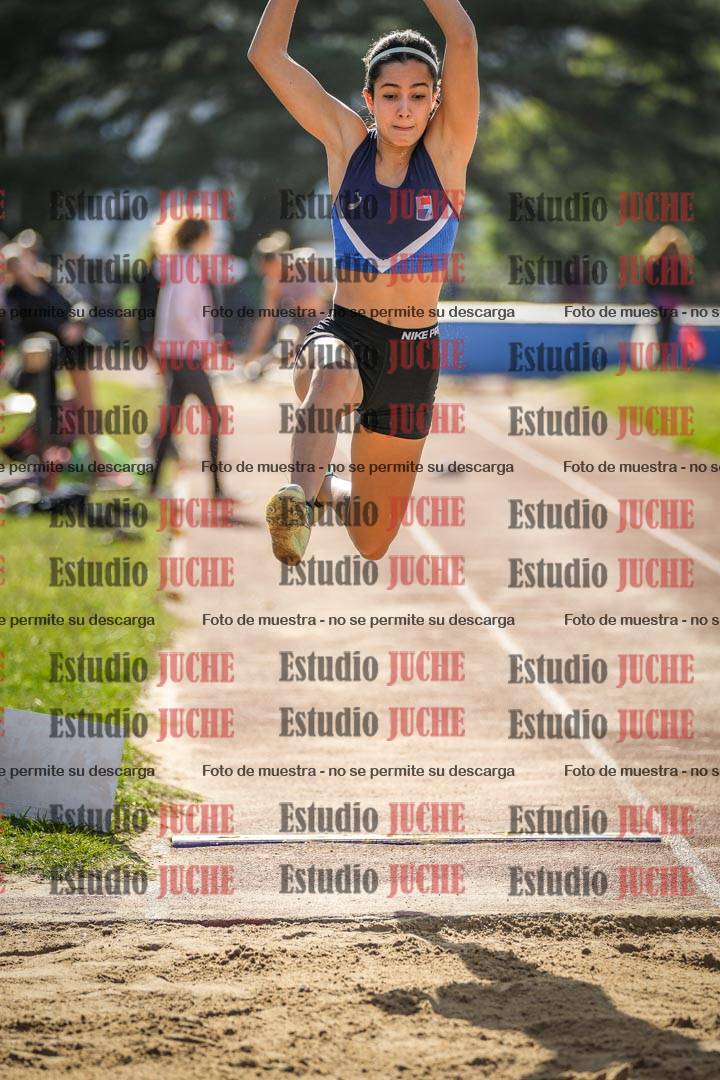 Fotos del salto en largo de mujeres - incluye U16