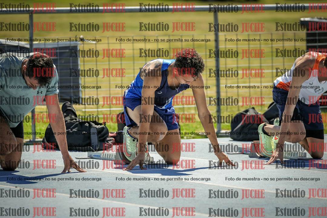 Fotos de los 110 m con vallas de varones - serie 1