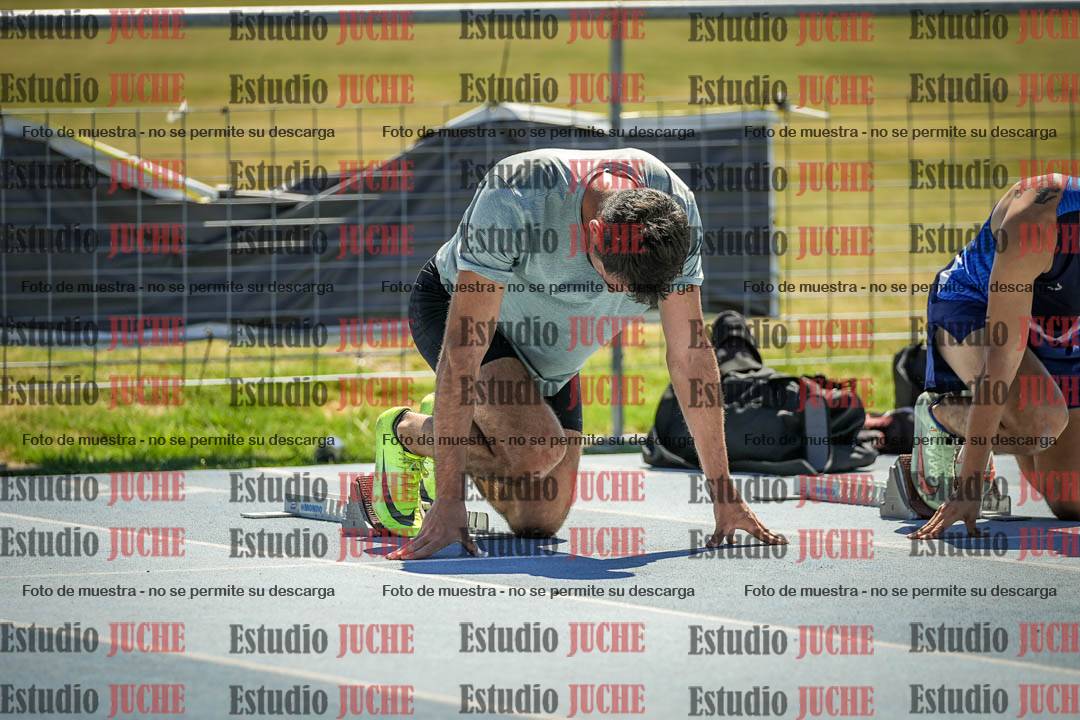 Fotos de los 110 m con vallas de varones - serie 1