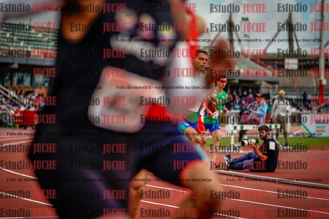 Fotos de los 800 m llanos de varones - FINAL
