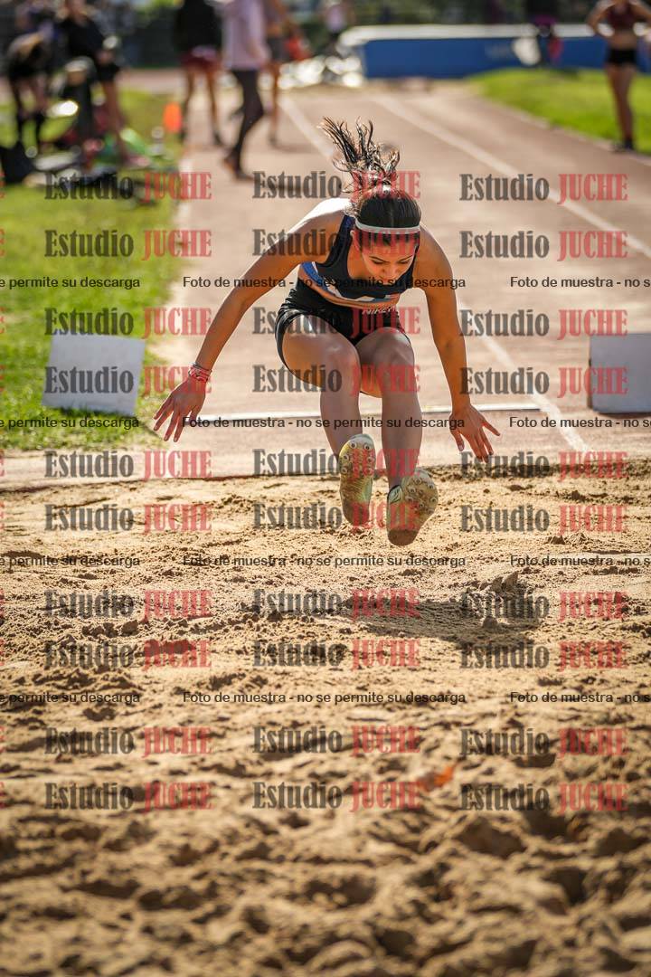 Fotos del salto en largo de mujeres - incluye U16