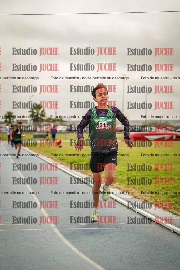 Fotos de los 600 m llanos de varones