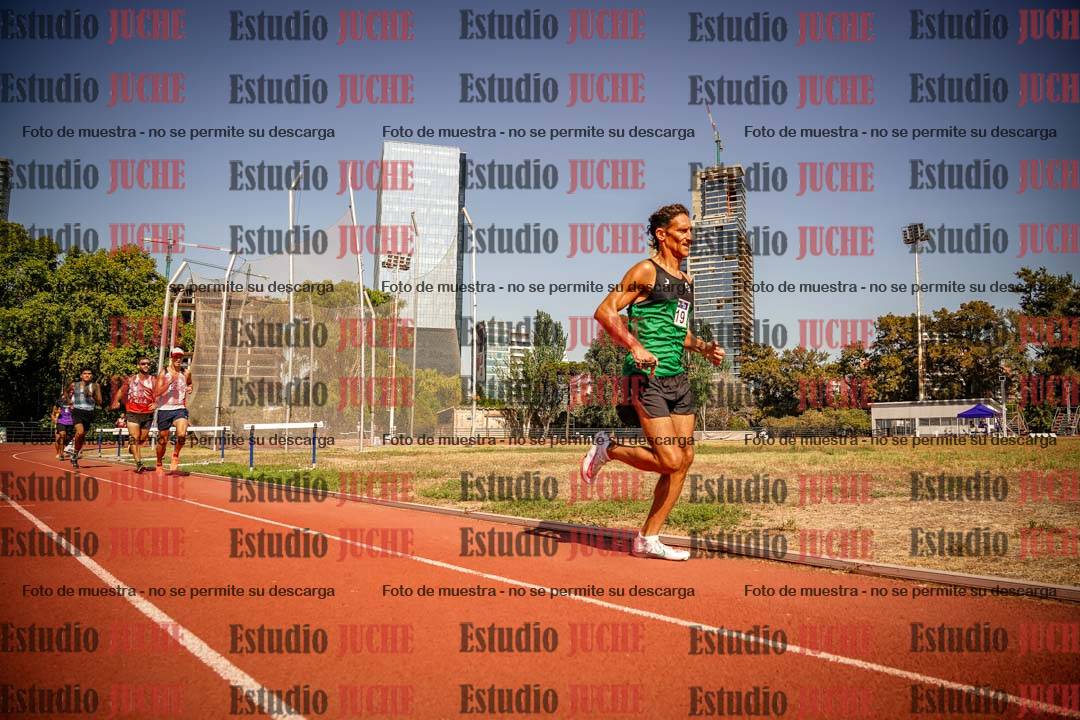 Fotos de los 3000 m llanos de varones
