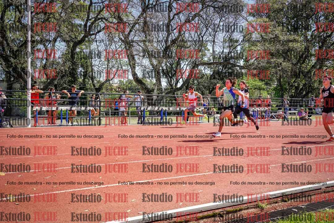 Fotos de los 80 m llanos de varones