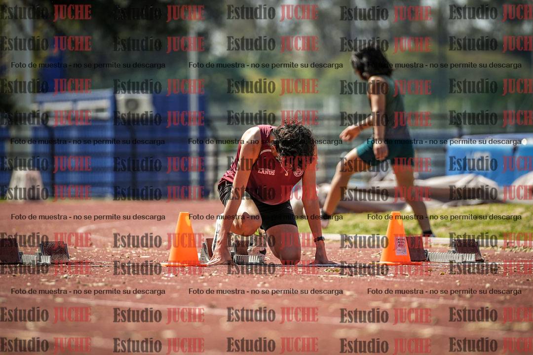 Fotos de los 80 m llanos de varones