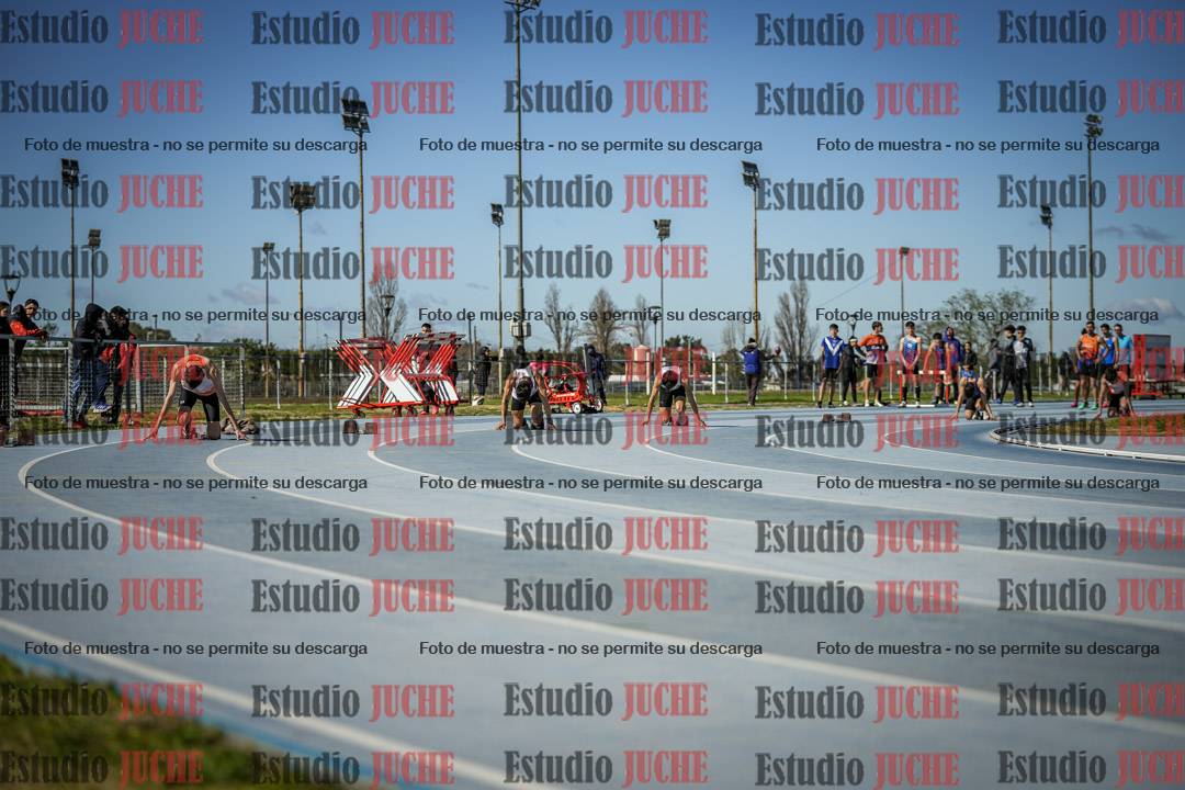 Fotos de los 200 m llanos de varones