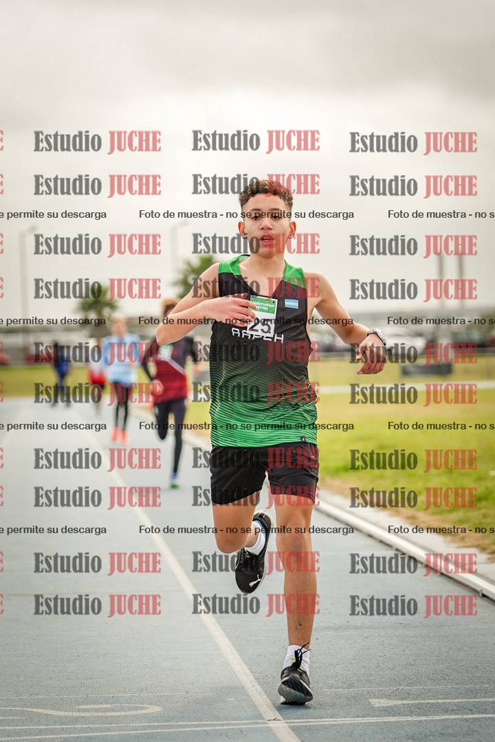 Fotos de los 600 m llanos de varones