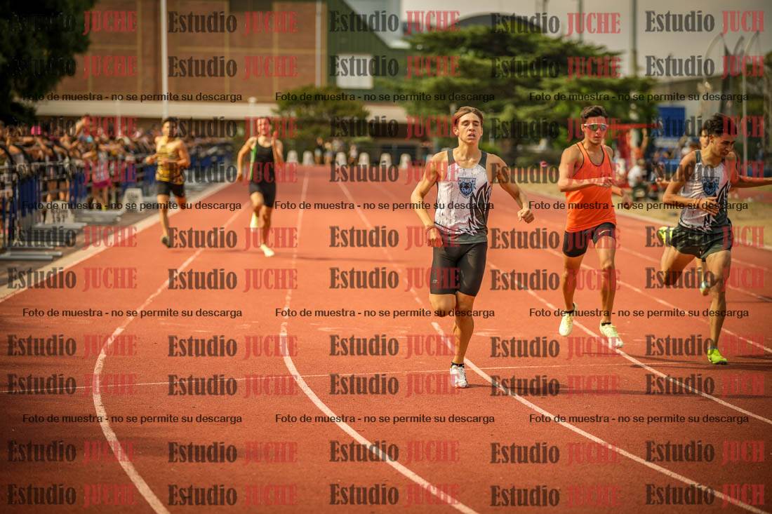 Fotos de los 400 m llanos de varones