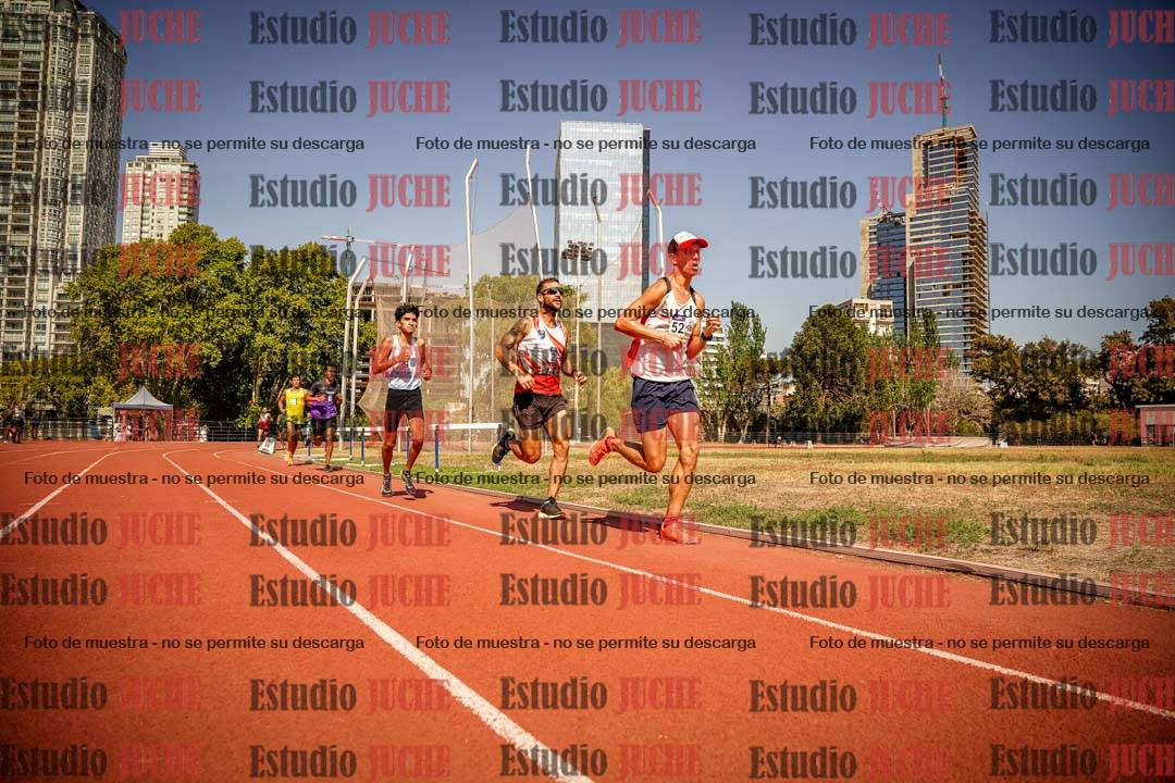 Fotos de los 3000 m llanos de varones