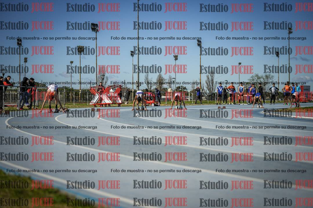 Fotos de los 200 m llanos de varones