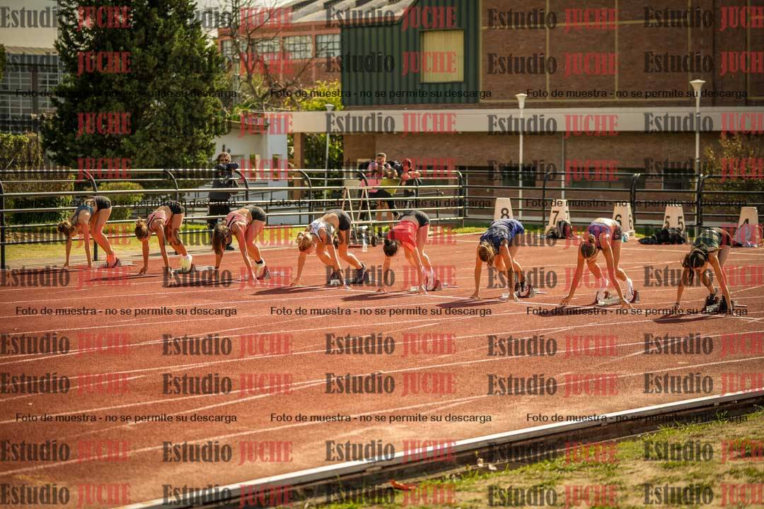 Fotos de los 100 m con vallas de mujeres