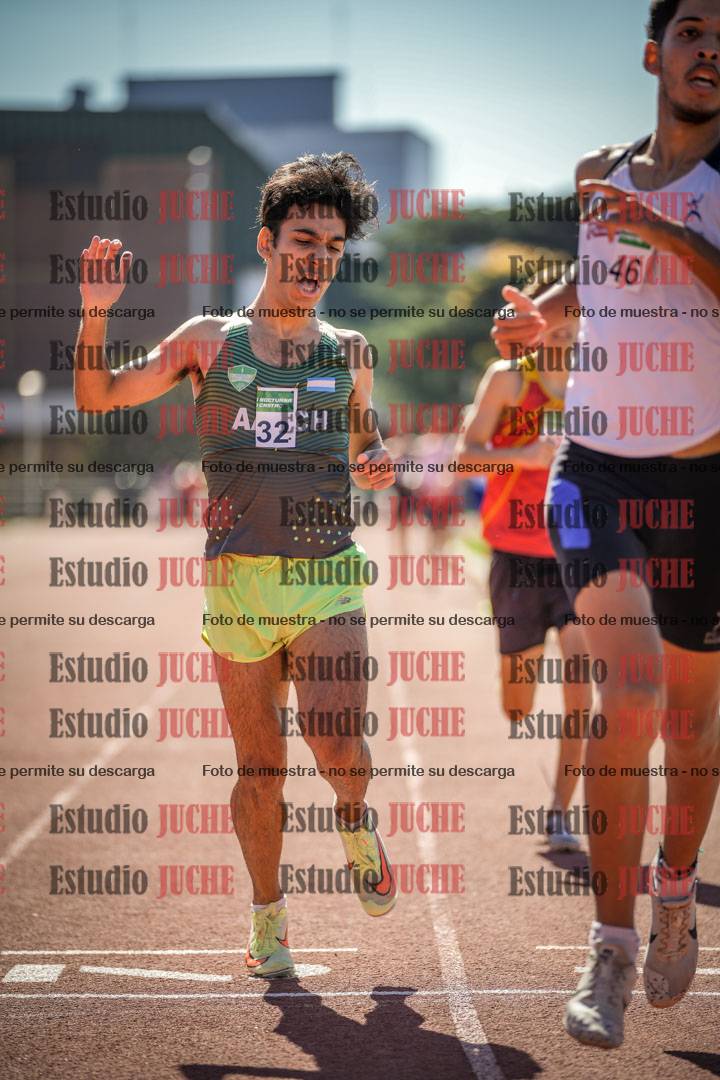 Fotos de los 800 m llanos de varones